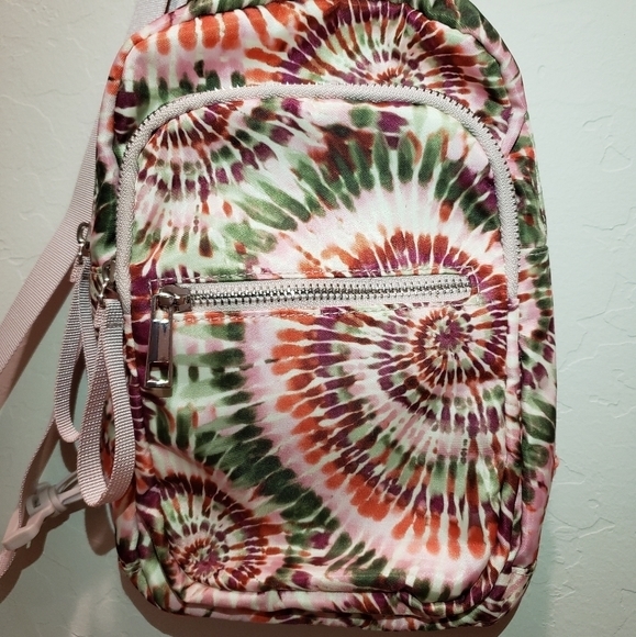 TIE-DYE SLING BACKPACK⭐ - Picture 11 of 11